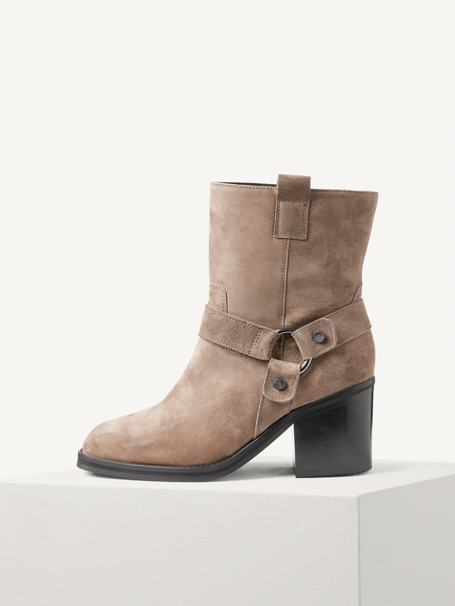 Leather Bootie - beige