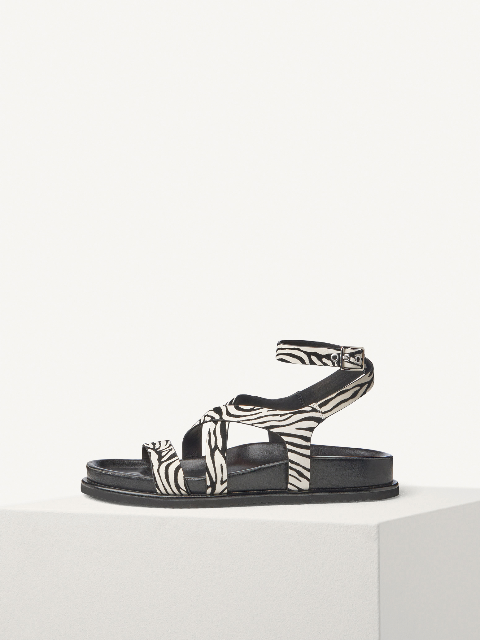 Sandal