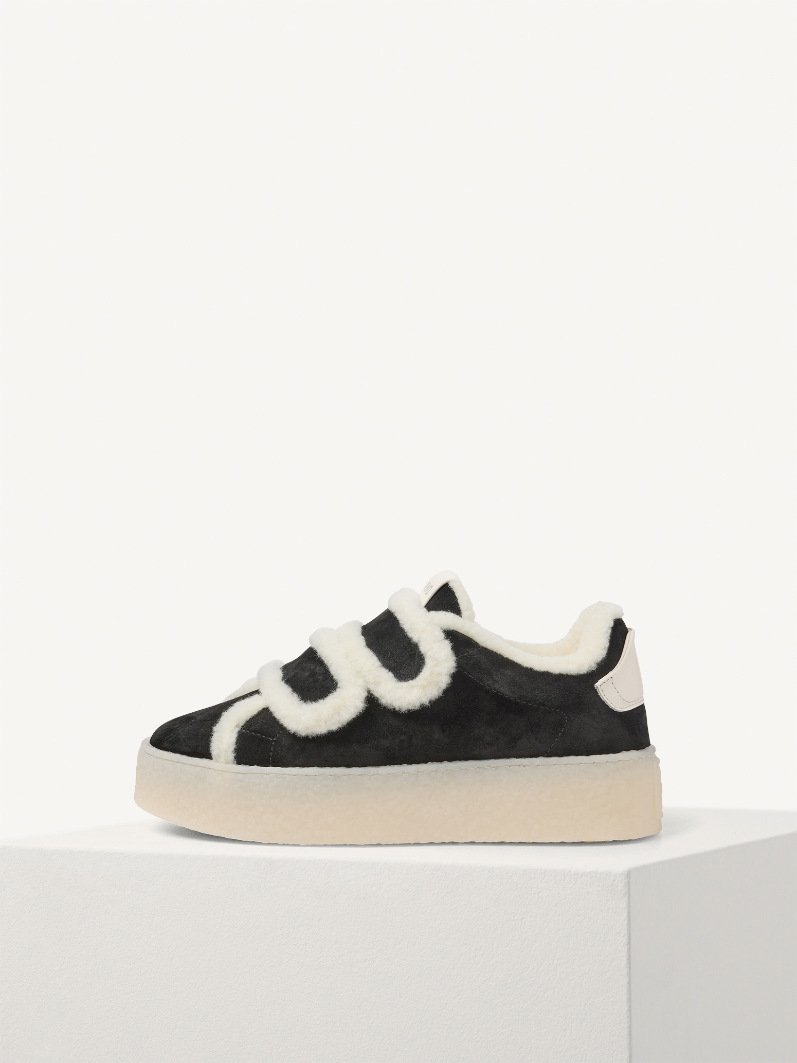 Sneaker